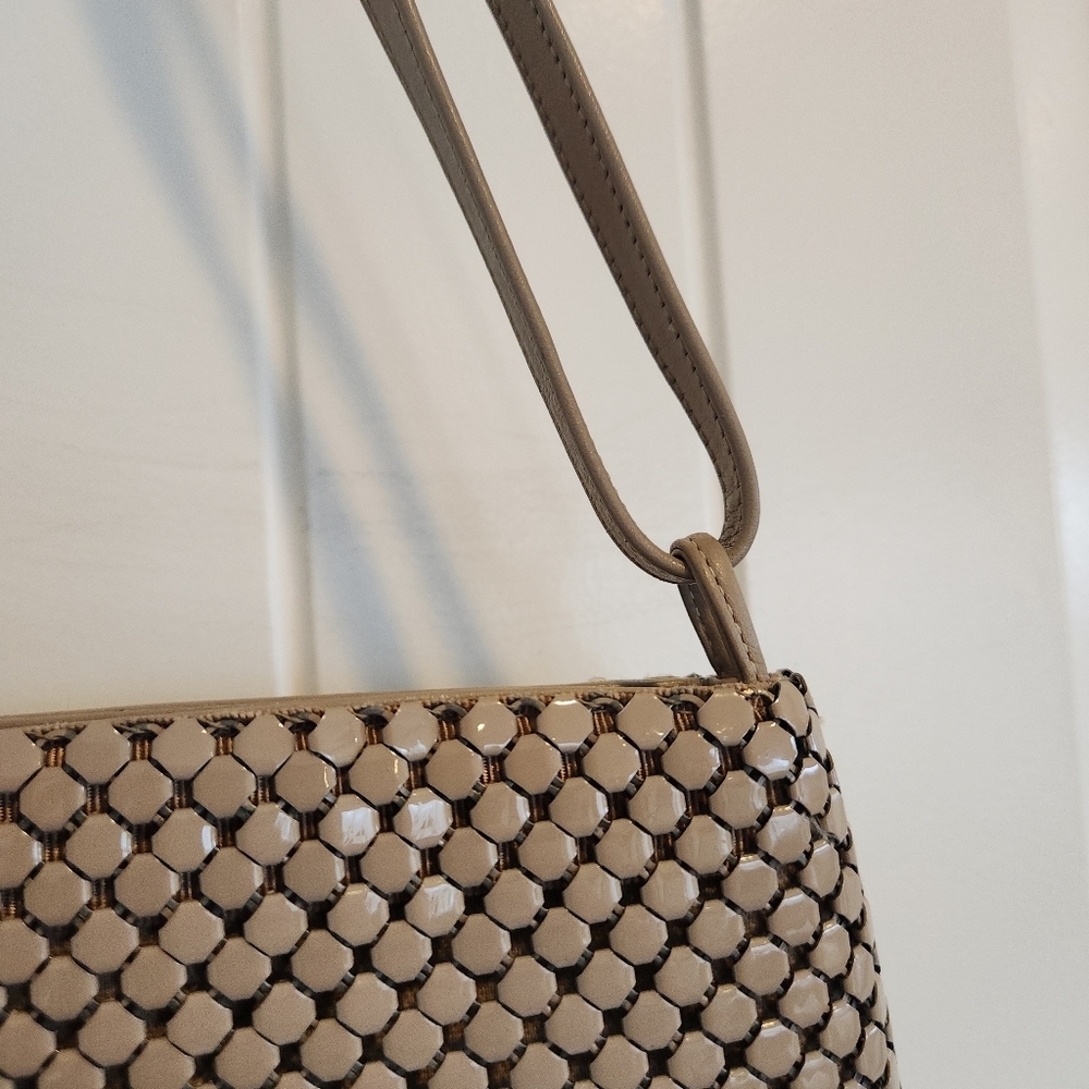Vintage Whiting And Davis Metal Mesh Taupe Crossbody Bag - Picture 4 of 4